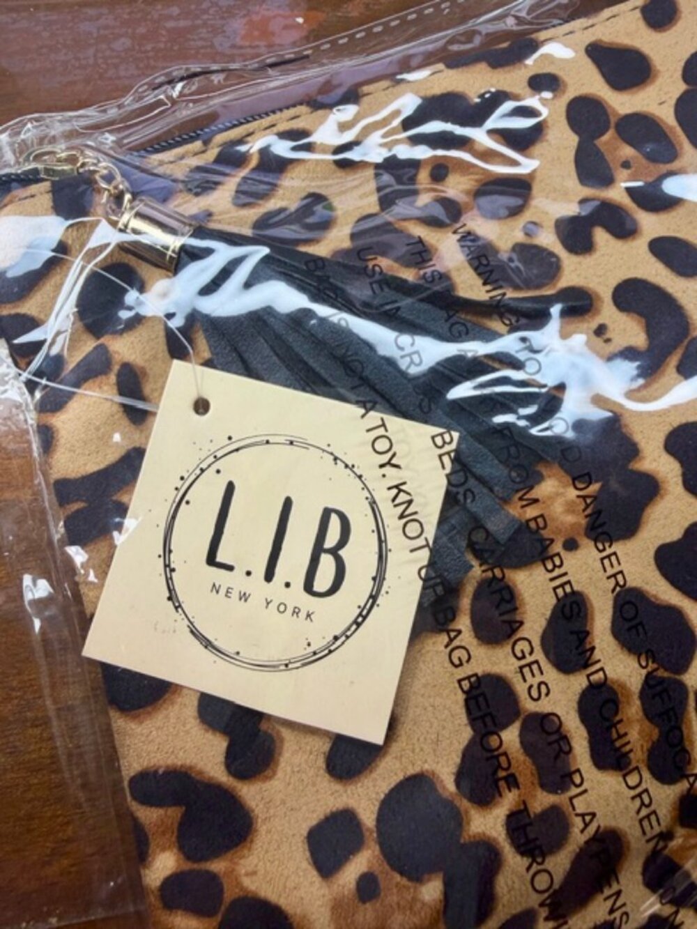 Leopard Print Crossbody Clutch Bag - Picture 3 of 3